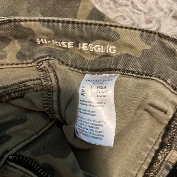 American Eagle Next Level Stretch Hi-Rise Camo Jegging - Picture 4 of 6